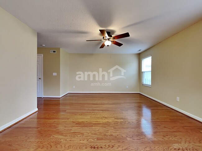 Foto del edificio - 5974 Marsh Cir