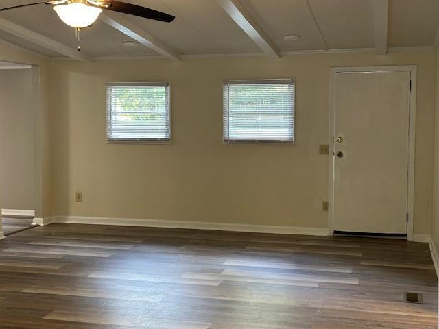 Building Photo - 635 Plaza Dr