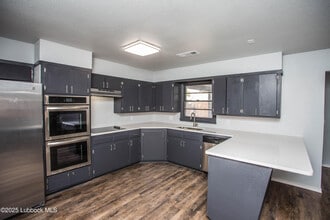 Building Photo - 6803 Avenue W