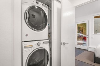 Building Photo - 5114 24th Ave NE