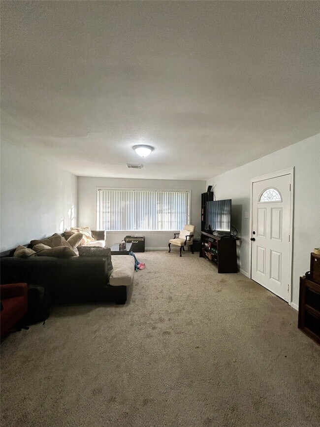 Foto del edificio - 302 Shoreacres Blvd