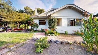 Building Photo - 1400 Kawana Terrace