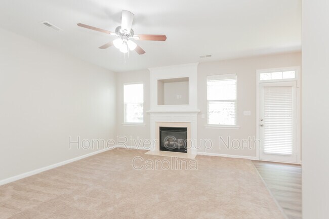 Foto del edificio - 10408 Carver Falls Rd