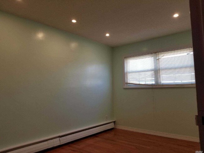 Foto del edificio - 452 Beach 64th St