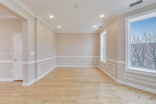 Foto del edificio - 1406 N Washtenaw Ave