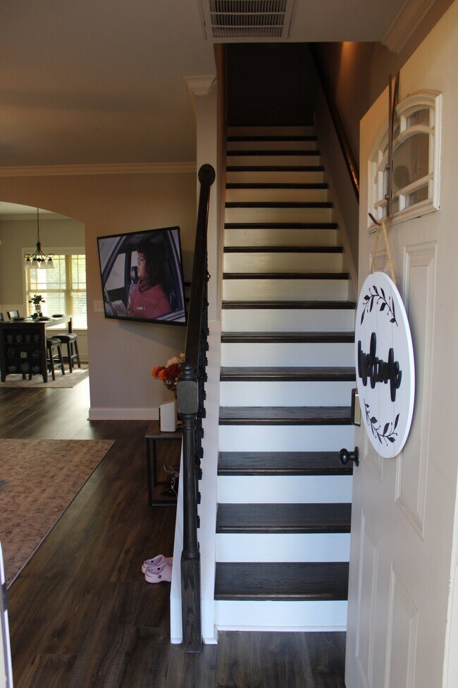 Foto del edificio - 111 Sourwood Ln
