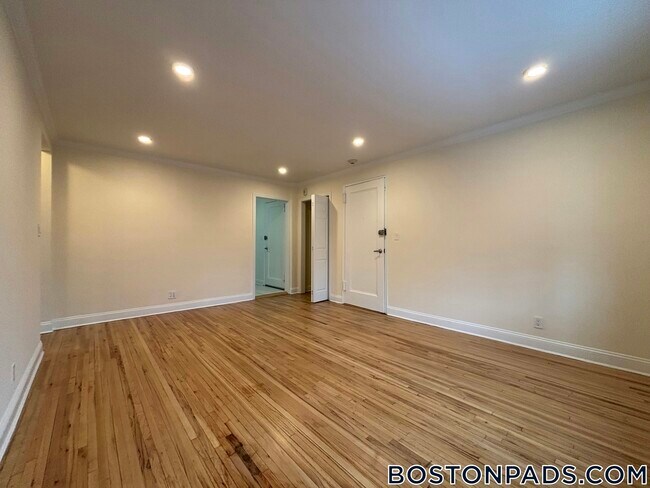 Foto del edificio - 84 St Paul St