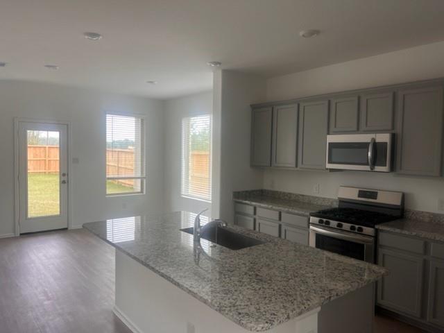 Foto del edificio - 19195 Pinewood Grove Trl