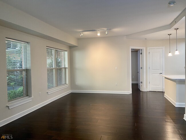 Building Photo - 200 River Vista Drive