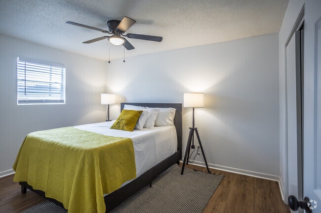 2 BR, 1 BA - 1023SF - The Courtyard at Ironworks Apartments