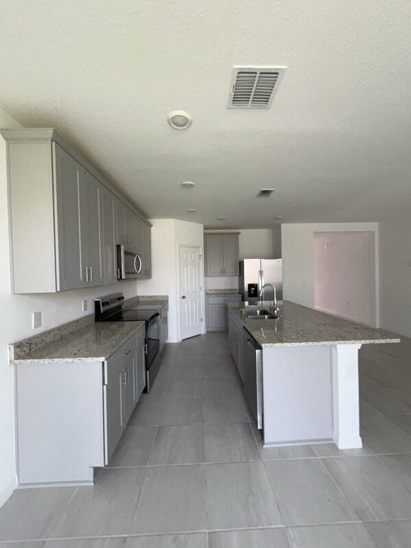 Building Photo - 4917 Kaia Ave
