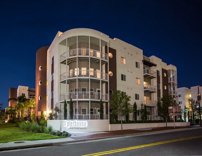 Foto del edificio - 1216 E Cumberland Ave