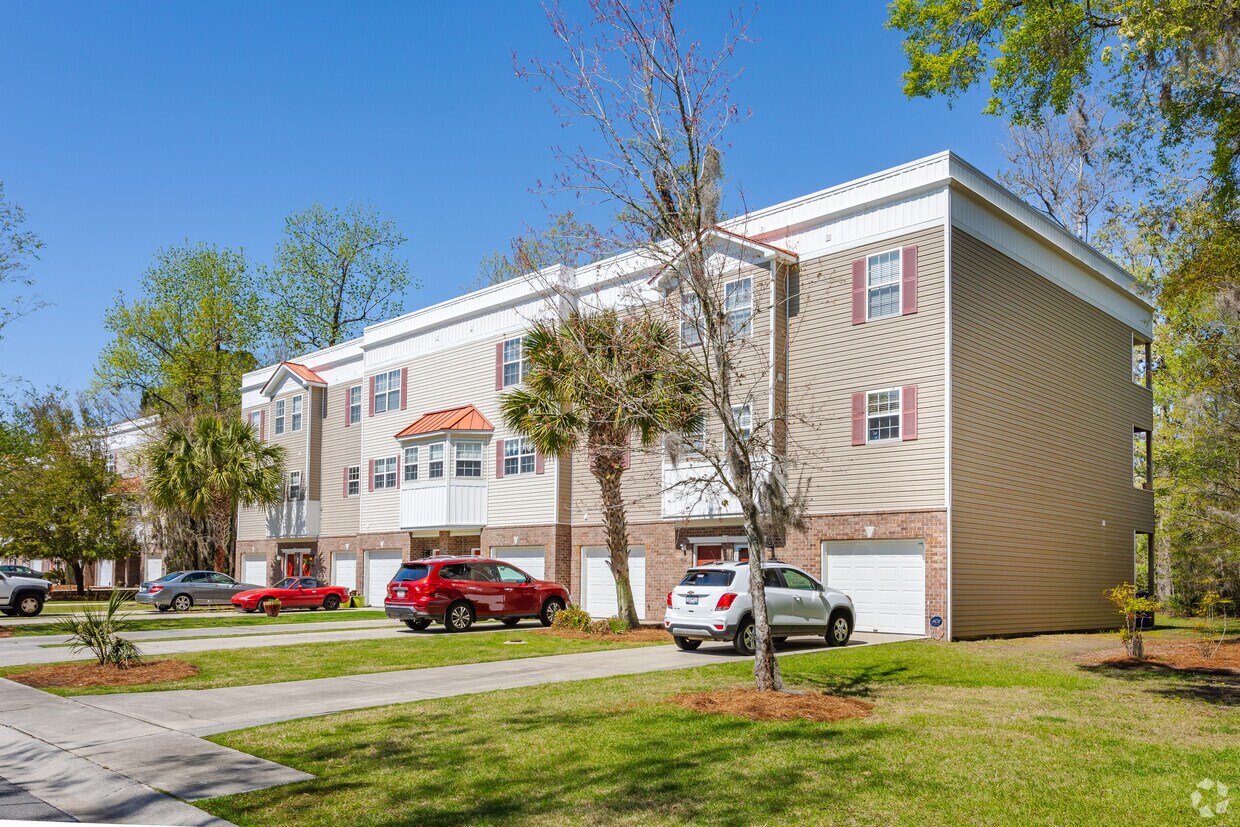 Foto principal - 4600 N Palmview Cir