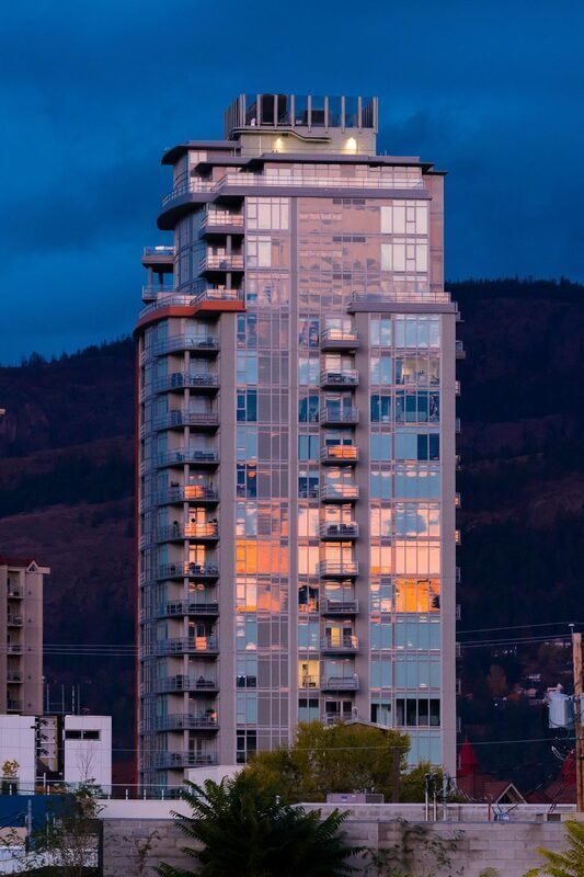 Building Photo - 1151 Sunset Dr