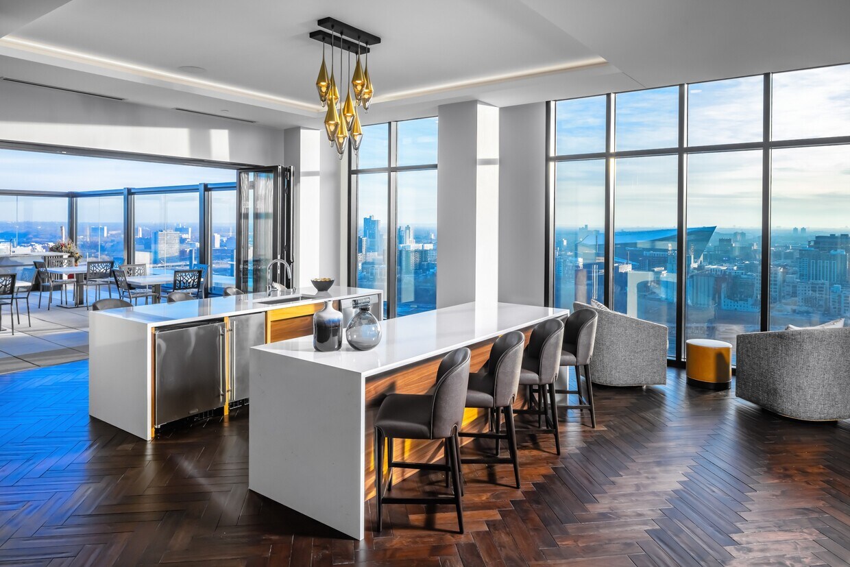 Expo Apartments in Minneapolis, MN