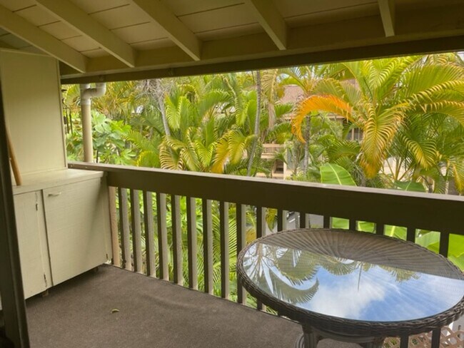 Building Photo - $1,750 Studio, 1 bath Condo with Lanai (Ka...