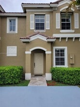 Building Photo - 751 SE 2nd St