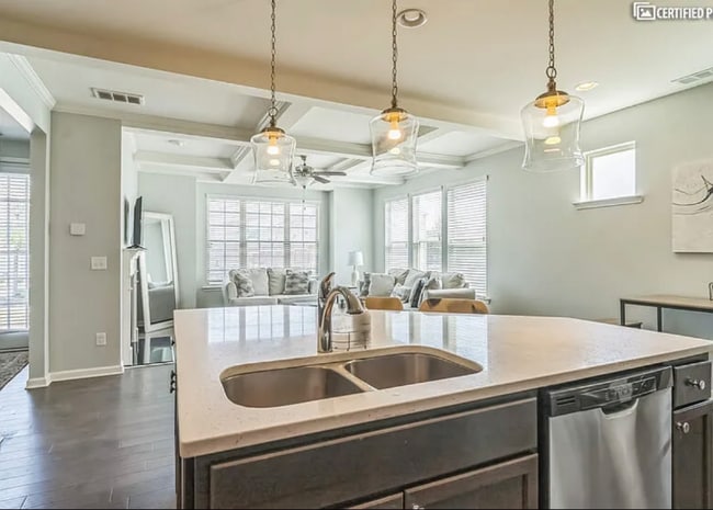 Building Photo - 7731 Cabrini Pl