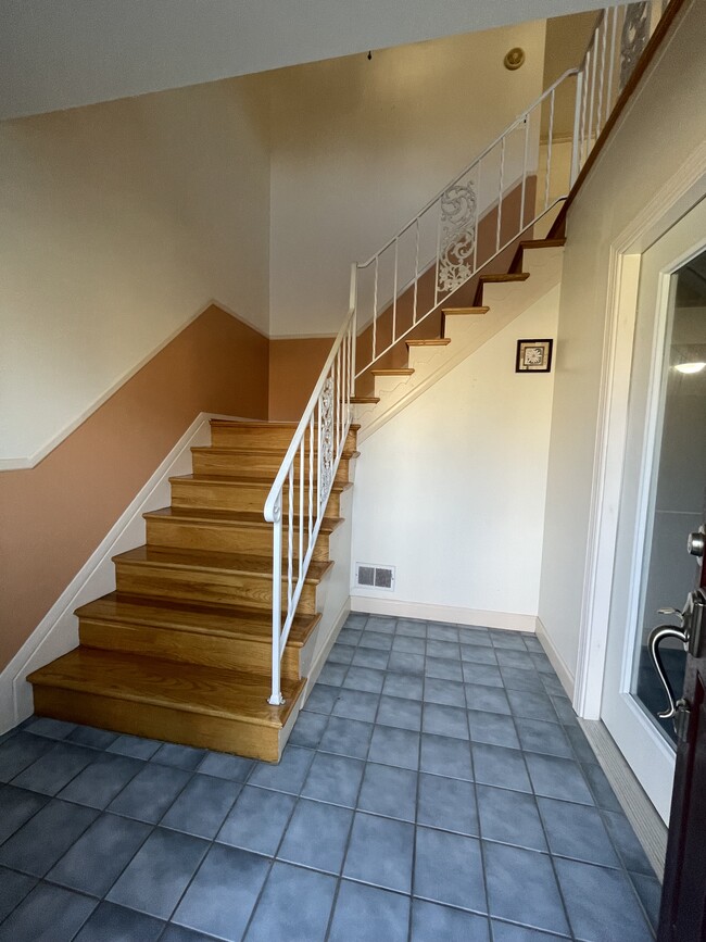 Foto del edificio - 10817 Colton St