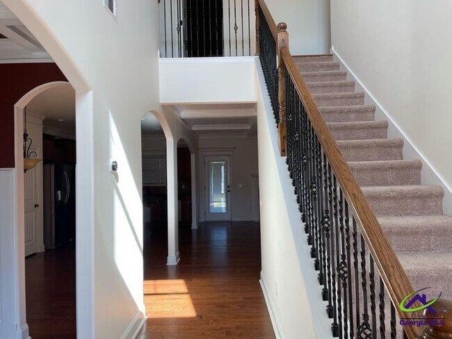 Foto del edificio - 121 Regency Ct