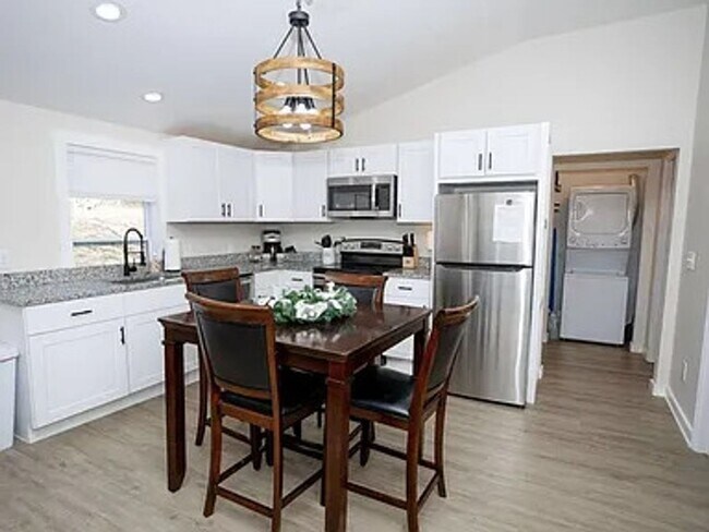 Foto del edificio - Lenoir City 37771 - Available Furnished or...