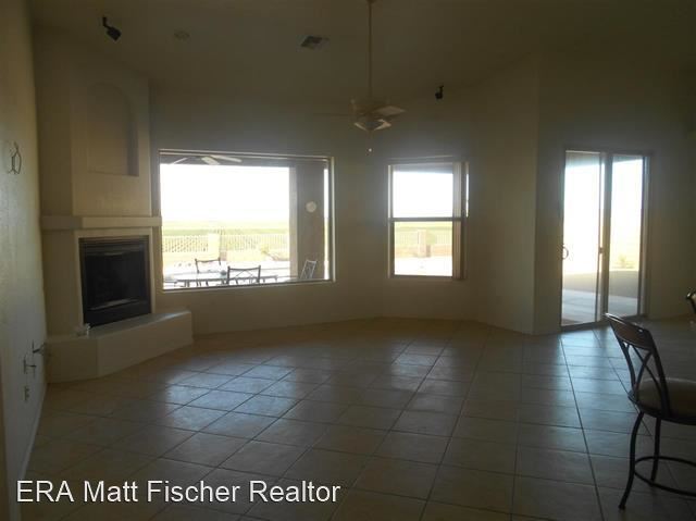 Building Photo - 3 br, 2 bath House - 5642 E View Parkway