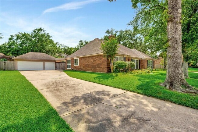 Foto del edificio - 15402 Willow Shores Dr