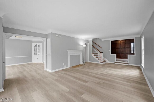 Foto del edificio - 3881 Meadowbrook Blvd