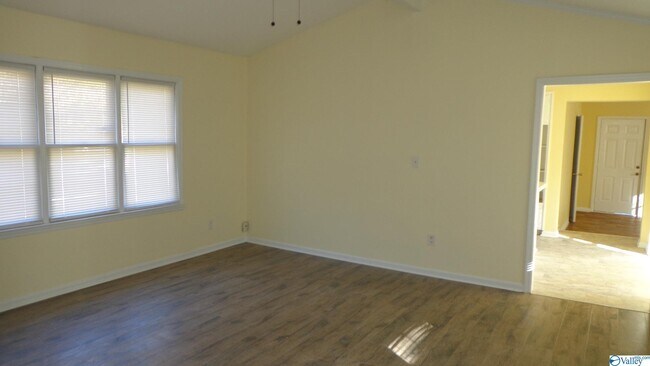 Building Photo - 151 Shiloh Rd