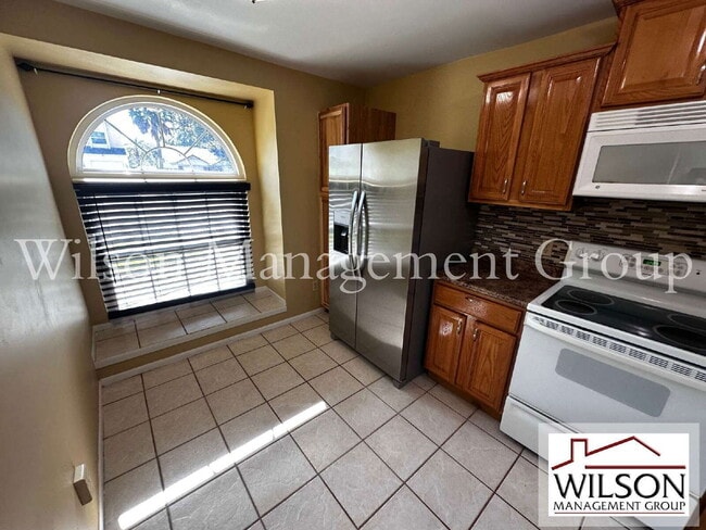 Building Photo - 1159 Pin Oak Dr