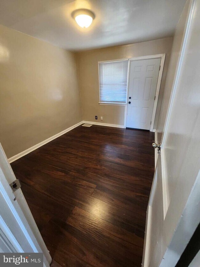 Building Photo - 5308 Harbison Ave