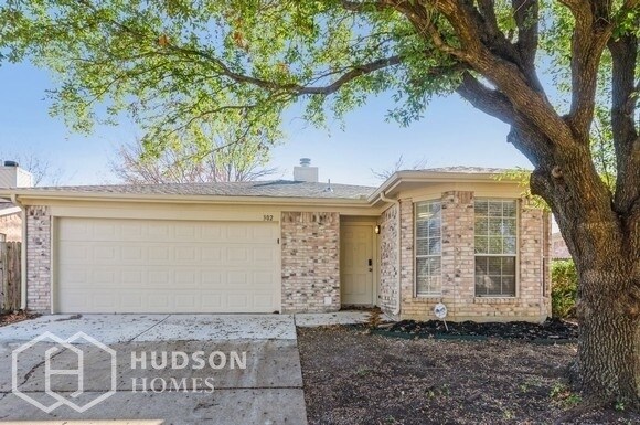 Primary Photo - NOW AVAILABLE! 302 Moss Hill Dr, Arlington...