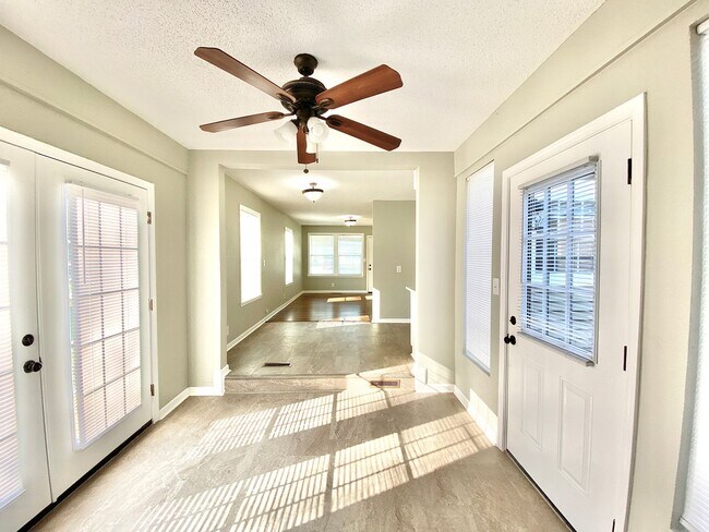 Foto del edificio - Historic Jewel in Jenks! Newly Remodeled 3...