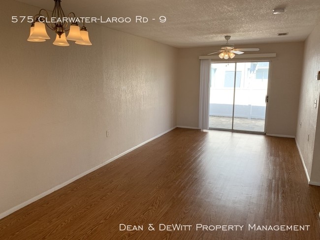 Building Photo - Affordable 1 BR Apartment in Largo - MidTo...