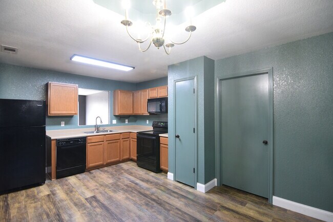 Foto del edificio - 3910 Fieldcrest Dr