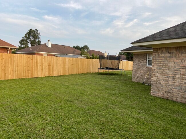 Foto del edificio - 2025 Weybridge Ct