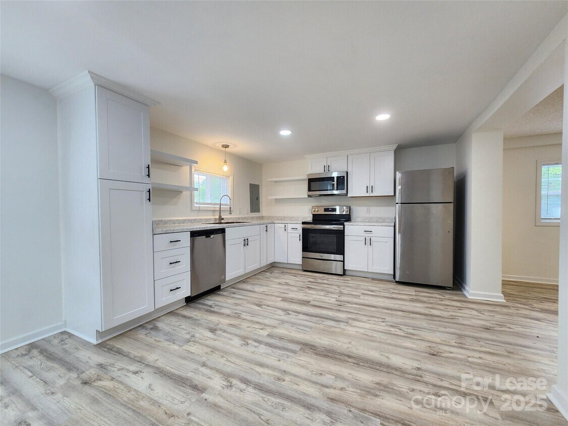 Foto principal - 706 N Caldwell St