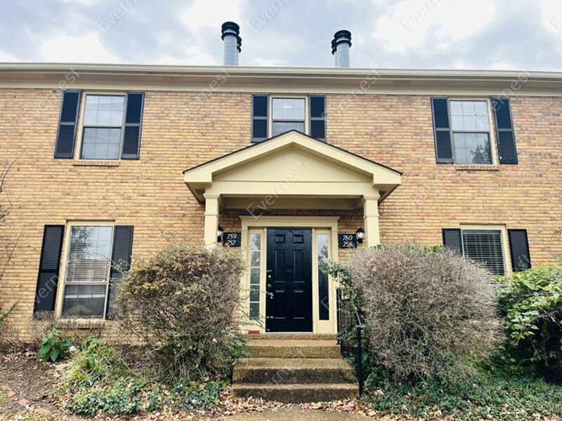 Foto principal - 758 Fox Ridge Dr