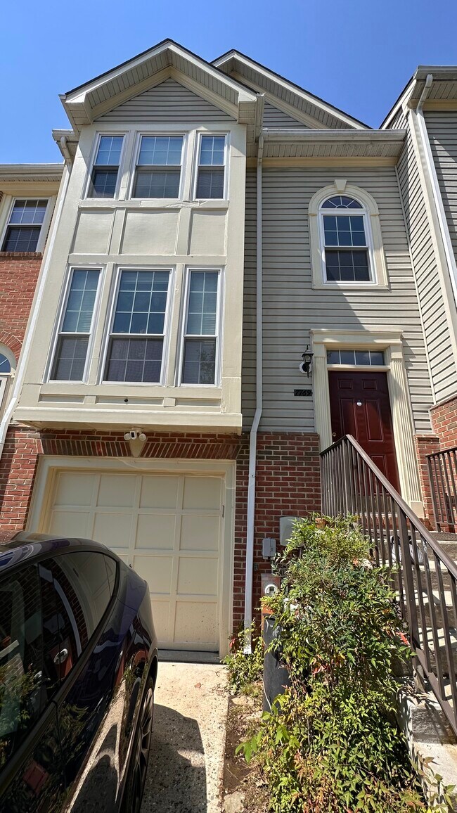 Building Photo - 7769 Blueberry Hill Ln