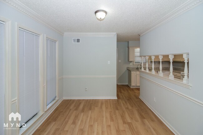 Foto del edificio - 3807 Ross Rd