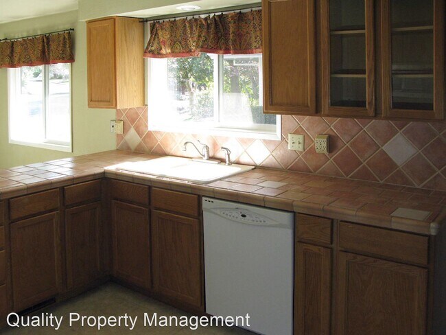 Building Photo - 3 br, 2.5 bath House - 400 Greenbrae Drive