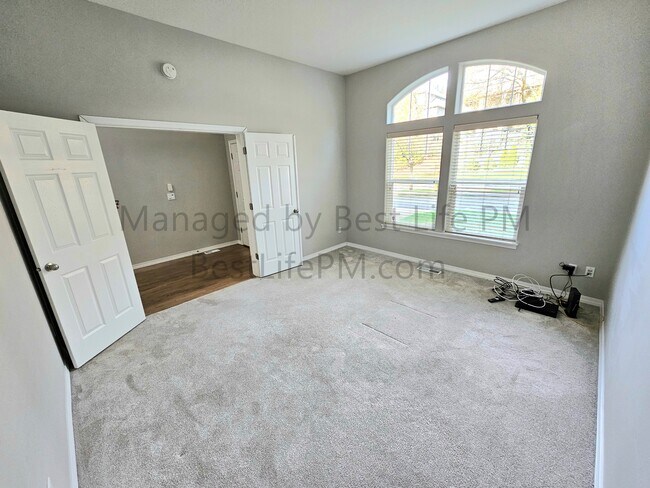 Foto del edificio - 11040 SE William Otty Rd