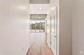 Building Photo - 3400 Malone Dr