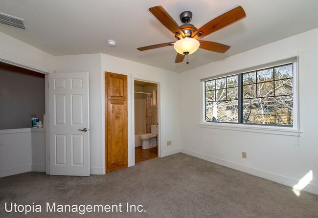 Building Photo - 2 br, 2.5 bath House - 1844 NW Shevlin Par...