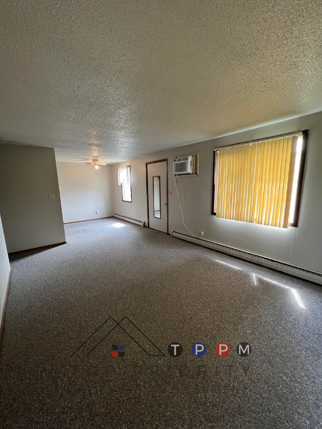 Primary Photo - 1 Bedroom | 1 Bathroom Unit in Charles Cit...