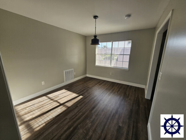 Building Photo - 4415 College Station Rd.