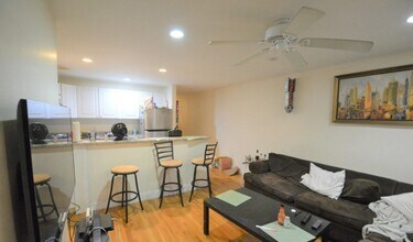 Building Photo - 60 Egmont St