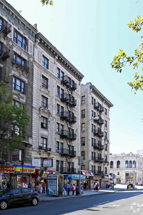 Foto del edificio - 3340-3346 Broadway