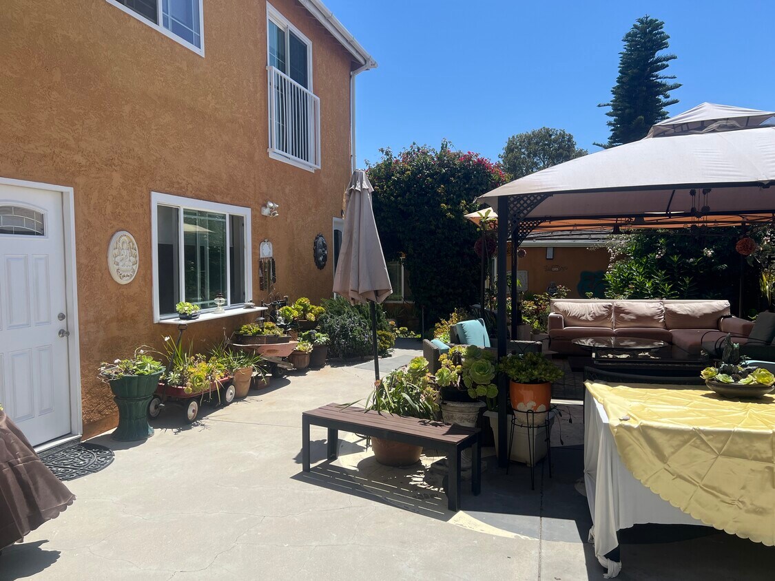 Foto principal - 12609 Woodgreen St