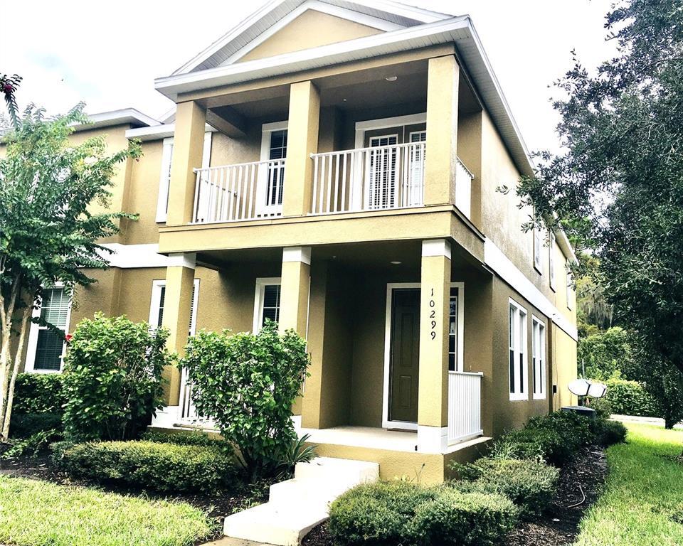 Foto principal - 10299 Lake District Ln